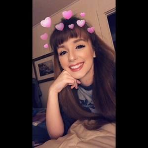 Meet your Posher, Chloe